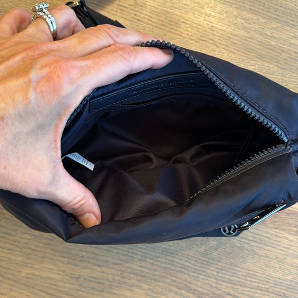 Lululemon Belt Bag - Picture 6 of 8